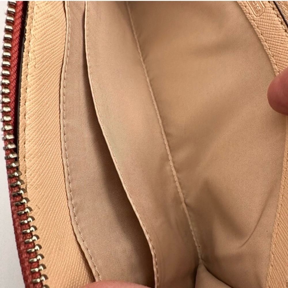 EUC Coach 1941 Peyton Dream C
Accordion Zip Wallet/Wristlet - Picture 7 of 11